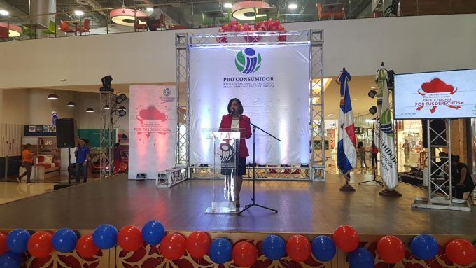 Pro Consumidor activa plan “Déjate flechar por tus  derechos” por motivo de San Valentín