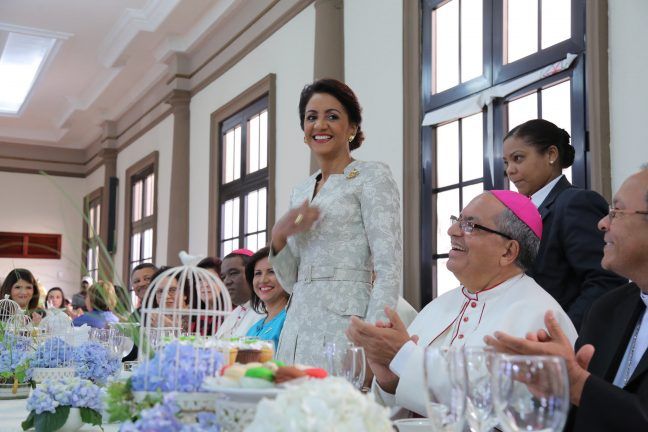 Primera Dama participa en acto benéfico del Arzobispado de Santo Domingo