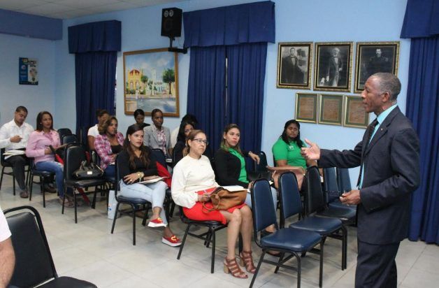 Cámara de Comercio realiza curso sobre  Retenciones del Impuesto Sobre la Renta