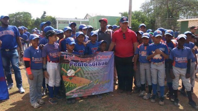 Inauguran torneos béisbol categorías menores del Distrito Nacional