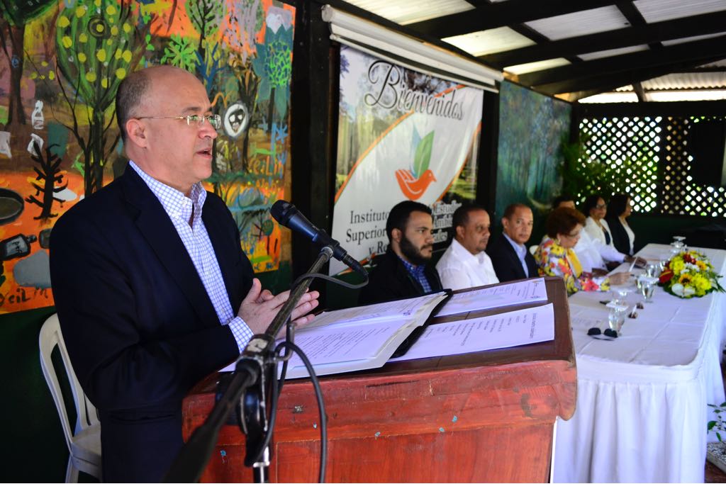 Elevan a Instituto Técnico de Nivel Superior Escuela Nacional Forestal de Jarabacoa