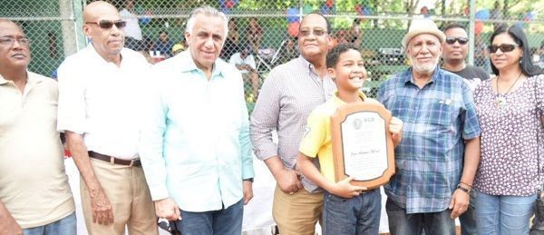 Liga Los Macos ACD inaugura torneo de softbol