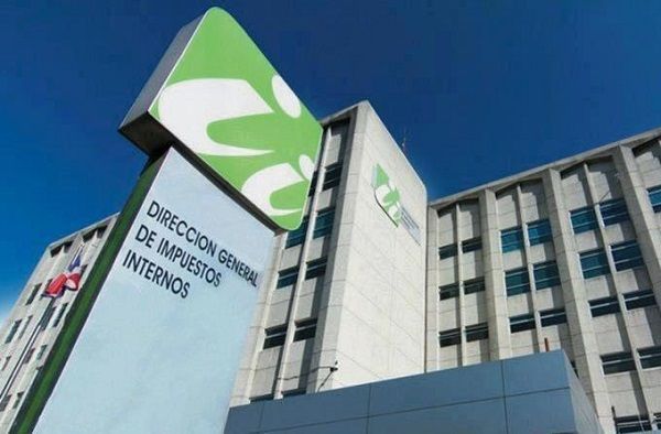 La DGII dice 40% de personas con más de un salario se han regulado