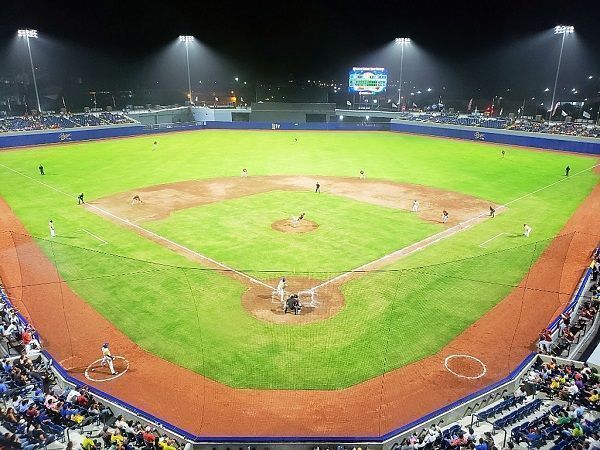 Colombia venció a Venezuela en apertura del estadio Édgar Rentería