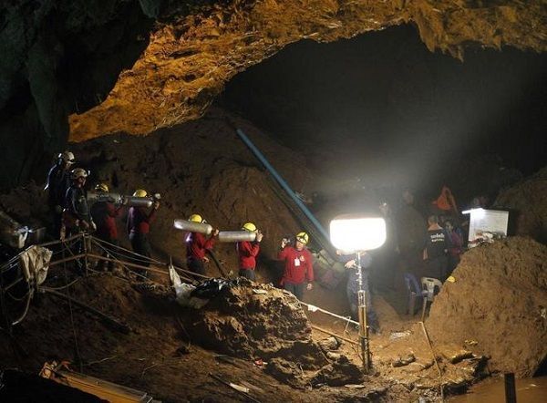 Rescatan a cuatro de cueva Tailandia