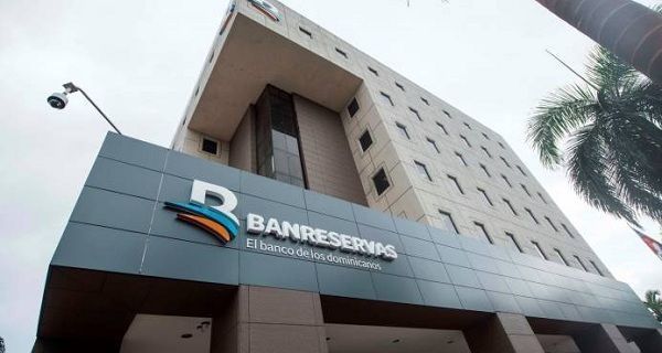 Revista premia Banreservas como Mejor Banco RD