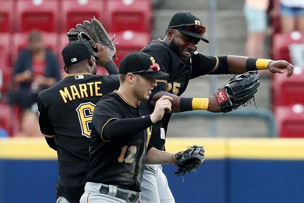 Polanco y Marte conectan jonrón