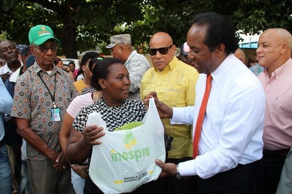 INESPRE inicia entrega de guineo gratis en diferentes puntos del país