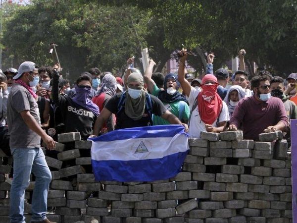 Oposición llama a más protestas