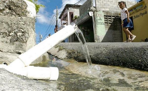 La mitad del agua se pierde en las tuberías de la ciudad