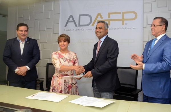 ADAFP y ASONAHORES firman acuerdo para nuevas oportunidades de inversión en turismo