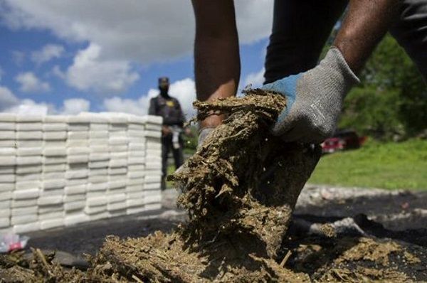Incautan 4,1 toneladas de marihuana a mafias de Colombia y Brasil