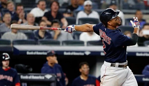 A jonrones limpios Boston gana división