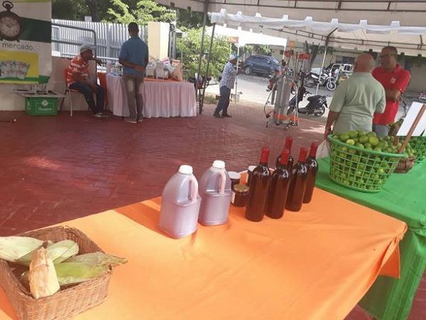 Realizan feria agroempresarial y de producción en Bahoruco