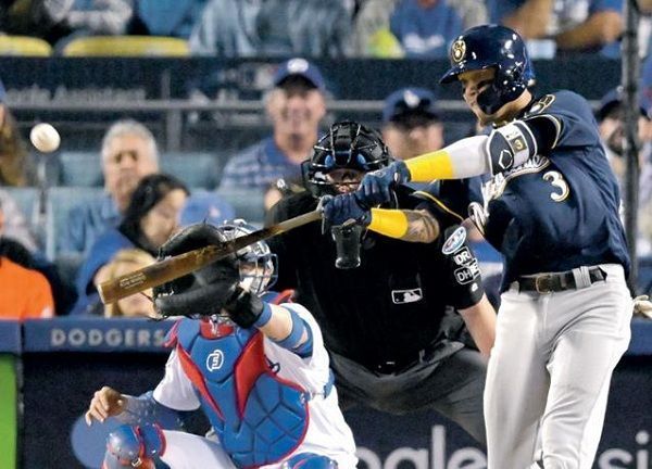 Chacín lidera blanqueada de Cerveceros contra Dodgers