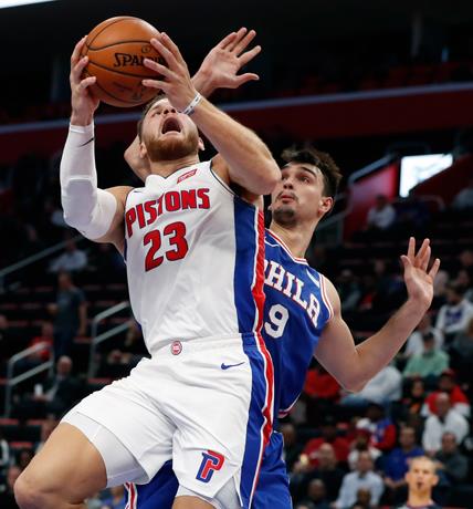Griffin encesta 50 puntos y anota el lance ganador