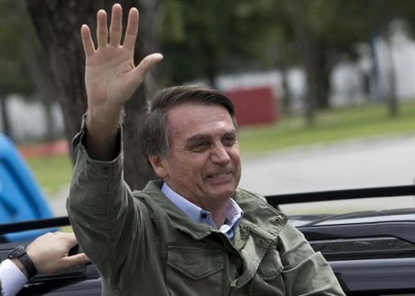 Bolsonaro se reunirá la próxima semana con Temer para iniciar la transición