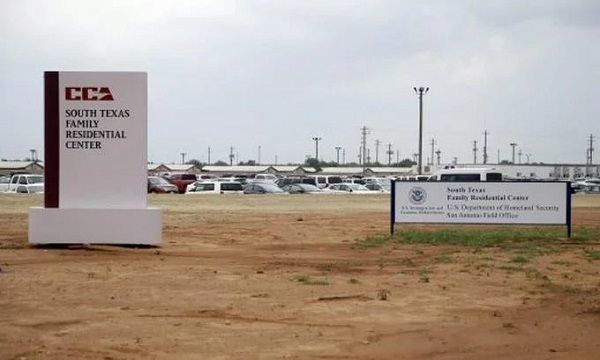 Mujer indocumentada pide 60 millones de dólares a EEUU por muerte de su hija