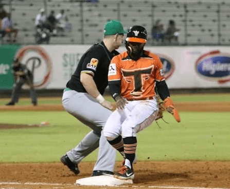 Toros están solos en primer lugar