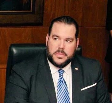 PRD amonesta a Gómez Casanova por reeleccionista
