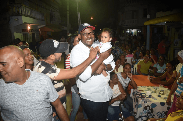 Alcaldía  de Santo Domingo realiza con éxito  25 cenas populares en diferentes sectores de esa demarcación
