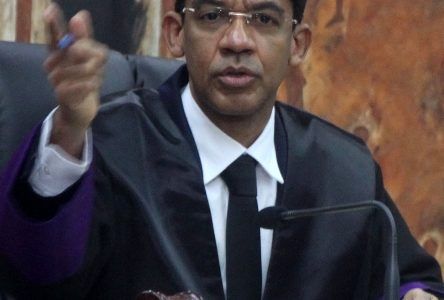 Díaz Rúa pone sonar en audiencia al PLD y Francisco Javier García
