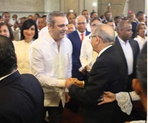 Abinader respalda llamado de la Iglesia a enfocarse en los jóvenes