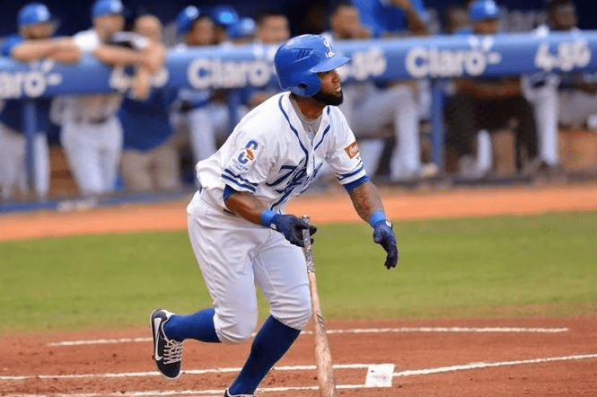 Santana y Cumpton, héroes principales triunfo del Licey