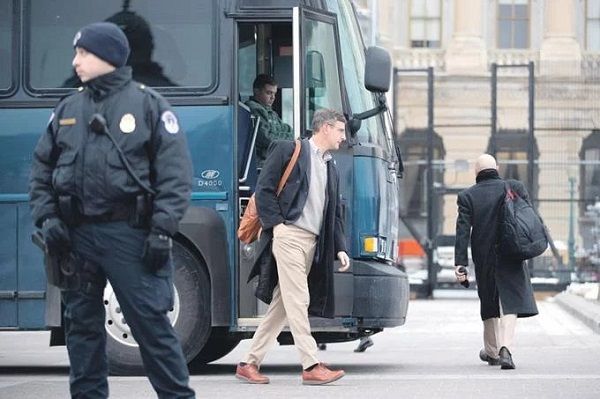 Trump cancela un viaje al extranjero de Pelosi por el cierre administrativo