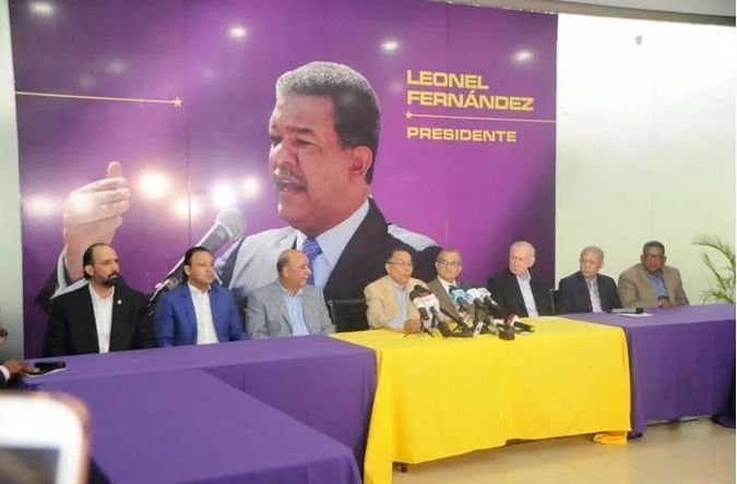 Acusan sectores del Gobierno de urdir un “plan siniestro” contra Leonel Fernández