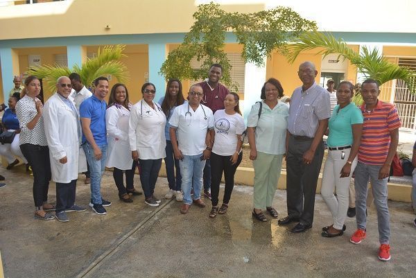 Asociación Dominicana de Rehabilitación SC realiza operativo médico en Haina