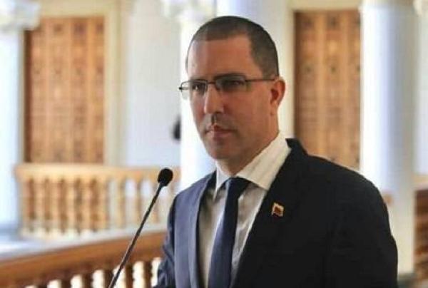 Venezolano responde al Gobierno dominicano sobre ‘acciones en su contra’