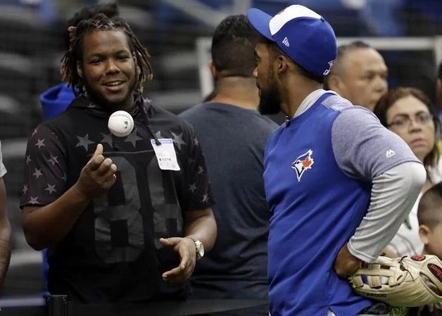 Vladi Jr: El bateador que todos quieren ver en los entrenamientos de Azulejos