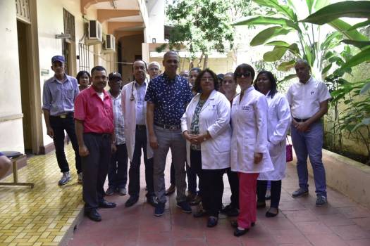 Empleados se oponen al cierre del único centro de atención primaria de la Ciudad Colonial