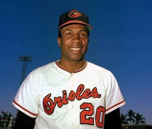 Frank Robinson, pionero en las Grandes Ligas, muere a los 83 años