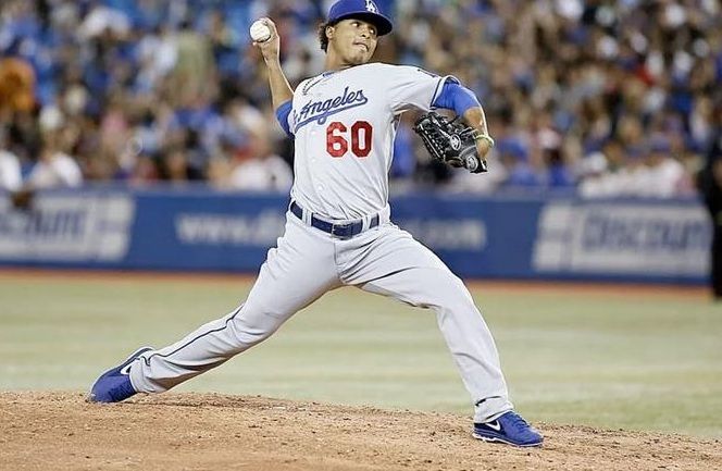 José Domínguez va a Águilas, Ulises Joaquín al Licey