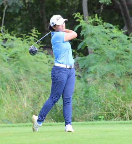 Stephany Kim gana torneo junior de golf