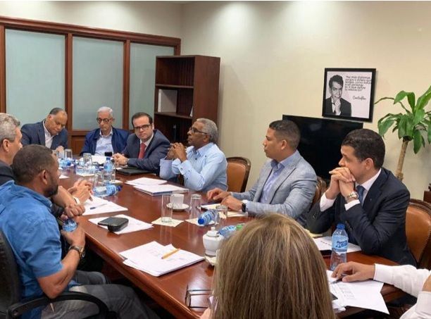 Sector laboral busca mecanismos para implementar clasificación sin afectar los salarios