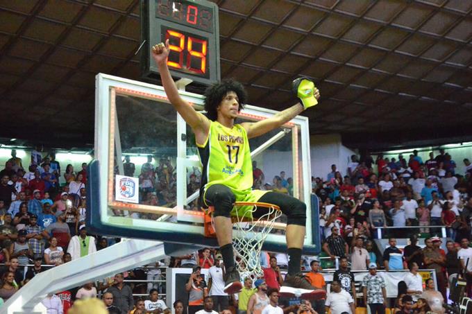 El club Cupes deja atrás 24 años de espera en baloncesto Santiago