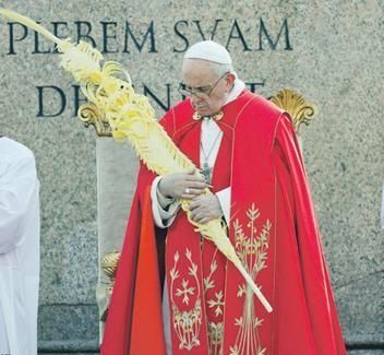 Francisco inicia ritos de la Semana Santa