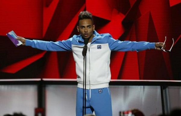 Ozuna arrasa con récord de 11 Premios Billboard