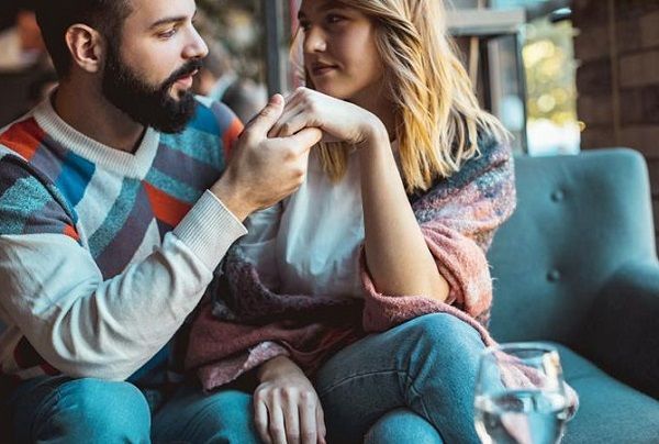 Admirar a tu pareja alimenta su amor