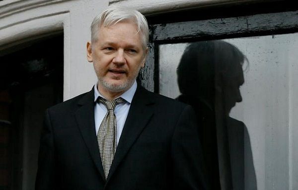 Assange será sentenciado el miércoles por violar libertad provisional en Londres