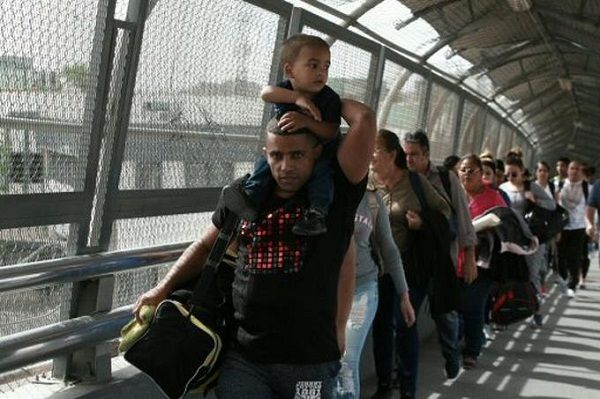 Crece número de cubanos que busca ingresar a EEUU por México