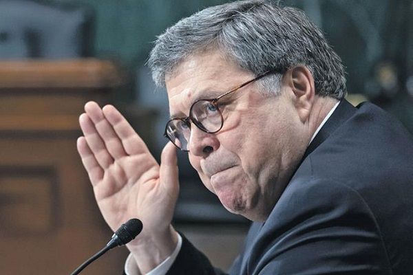 Demócratas buscan interrogar al fiscal general Bill Barr