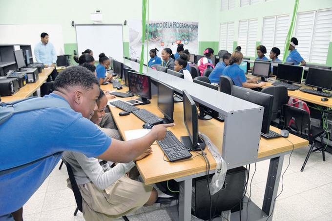 La educación técnica: una esperanza para la economía de Consuelo