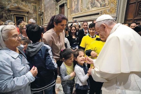Papa: Denunciar los abusos sexuales será una obligación