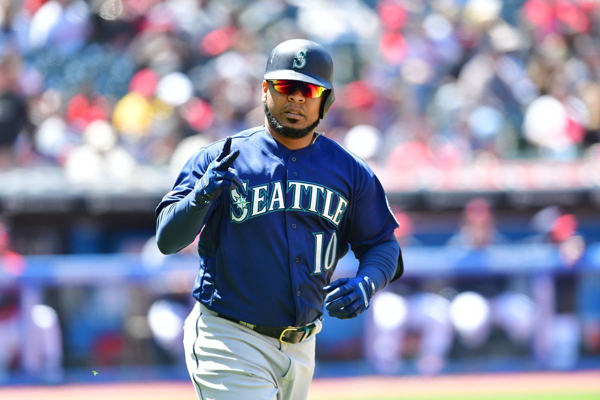 Edwin Encarnación da 2 jonrones y lleva 400 de por vida
