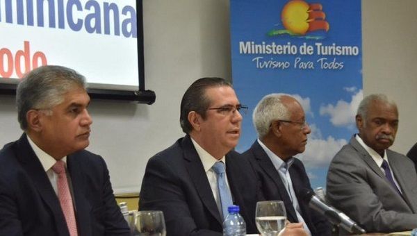 Ministro de Turismo aclara en República Dominicana no han muerto misteriosamente cantidad exagerada de turistas estadounidenses