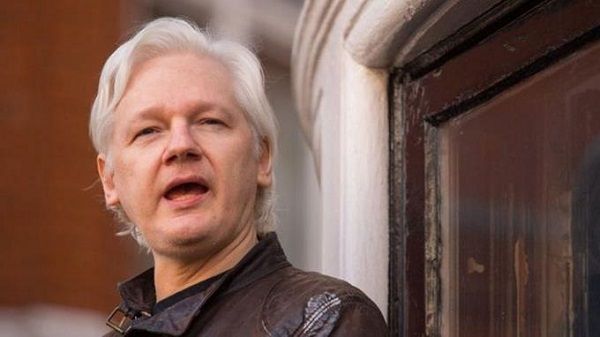 Ecuador terminó asilo a Assange por propios intereses, dice embajador de EEUU